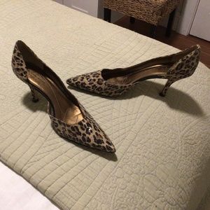High heel leopard print